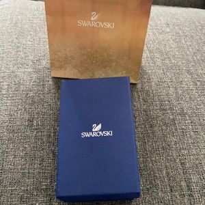 BTNW Swarovski Heart pendant